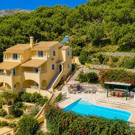 Ioannas House Villa